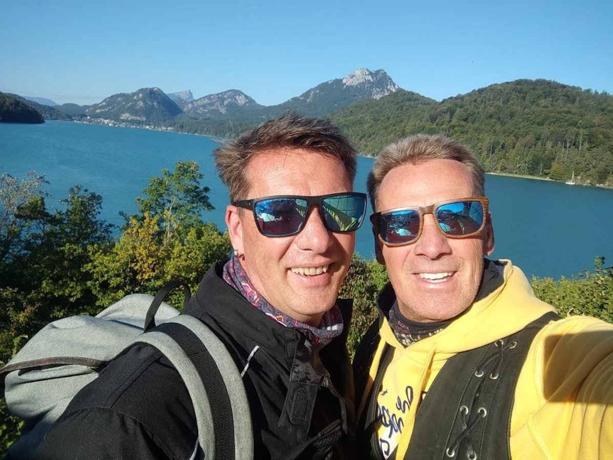 Peter (l.) und Jürgen Milski beim gemeinsamen Urlaub 2021 in Österreich.