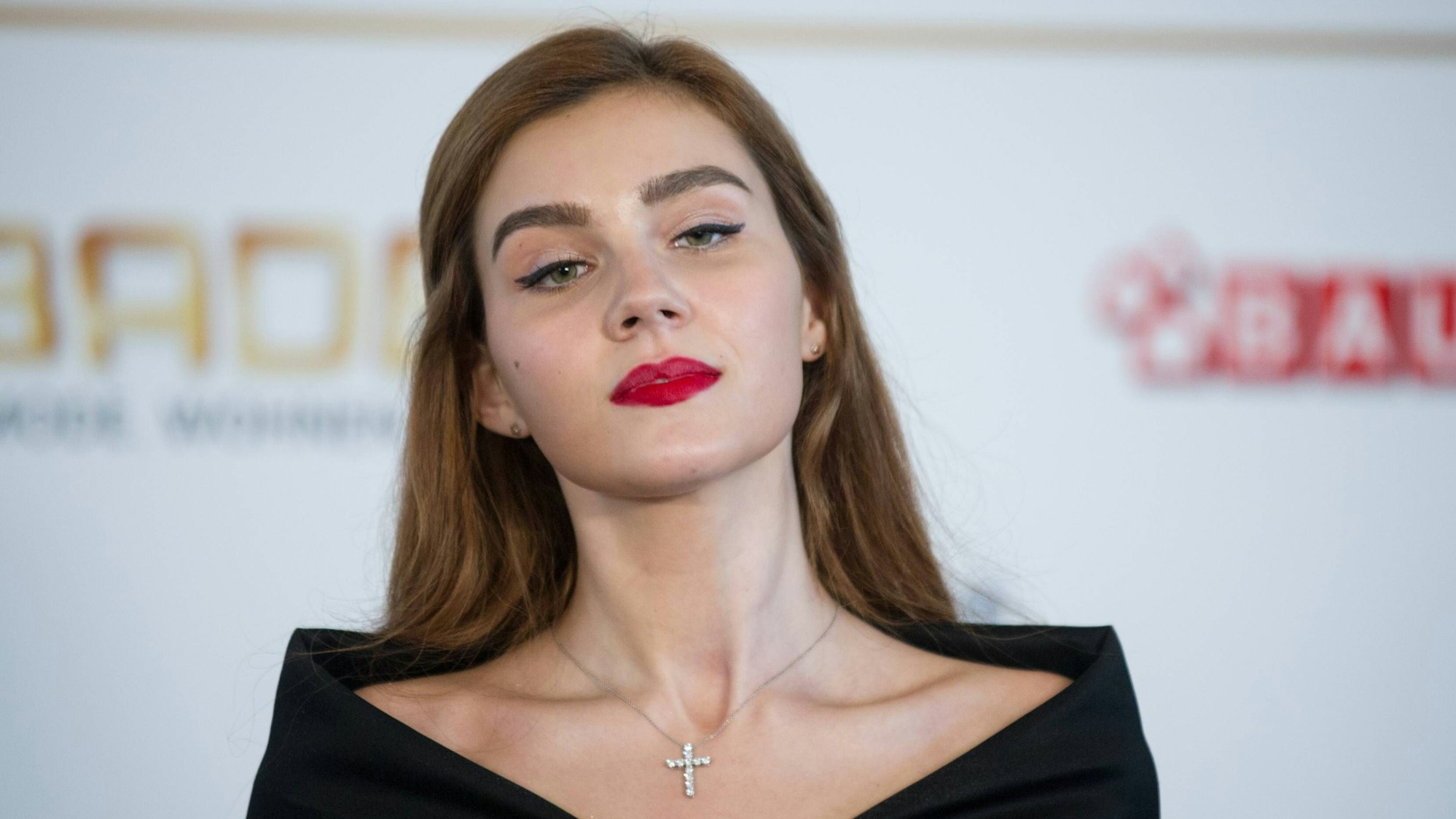 Nathalie Volk auf dem roten Teppich bei der Verleihung des Deutschen Radiopreises am 7. September 2017.