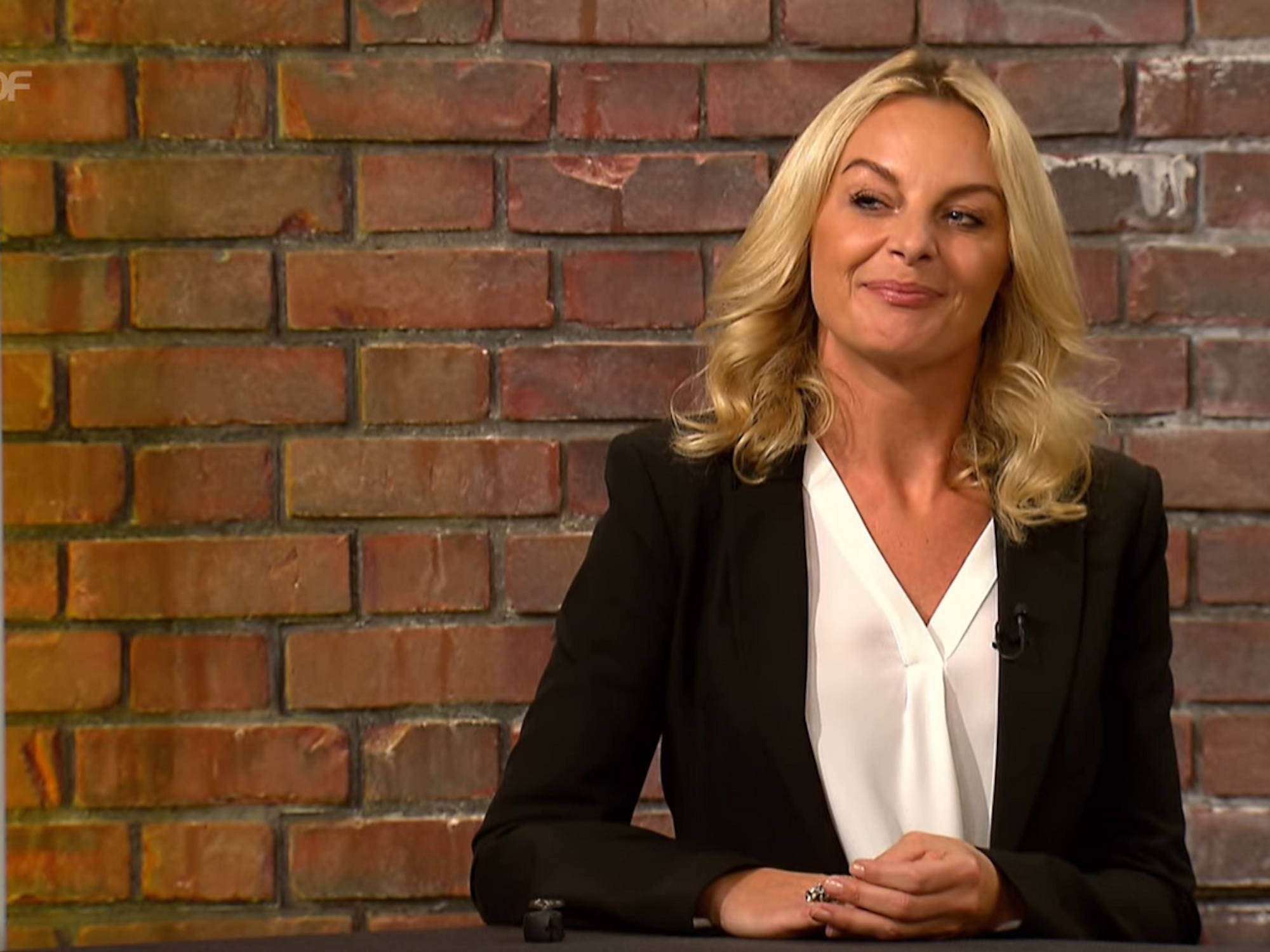 Susanne Steiger lächelt.