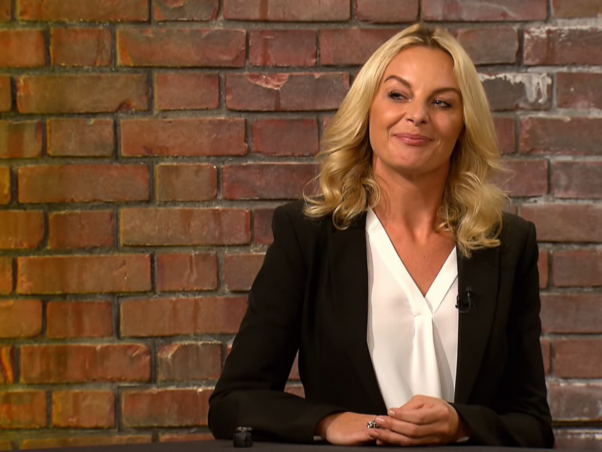 „Bares für Rares“-Händlerin Susanne Steiger in der Sendung vom 25. Januar 2022.