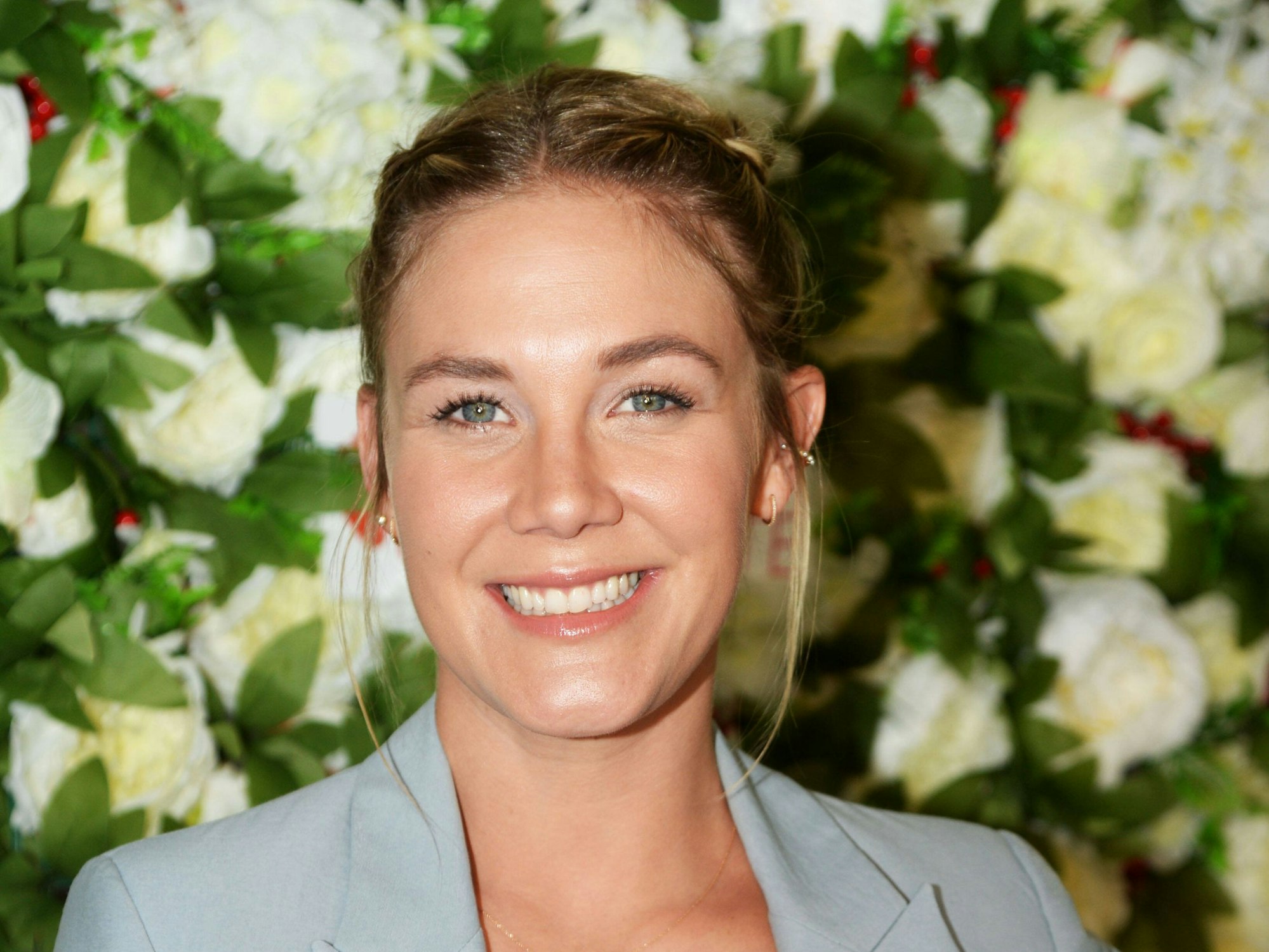 Alina Merkau haut ihre Fans mit einem freizügigen Schnappschuss aus den Socken. Das Foto zeigt die Moderatorin bei einer Veranstaltung im Oktober 2020 in Hamburg.