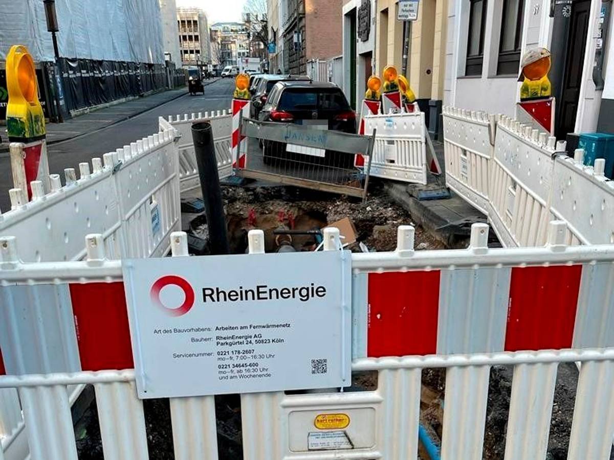 In Köln sorgt eine Baustelle am Friesenwall für kuriose Unfälle.
