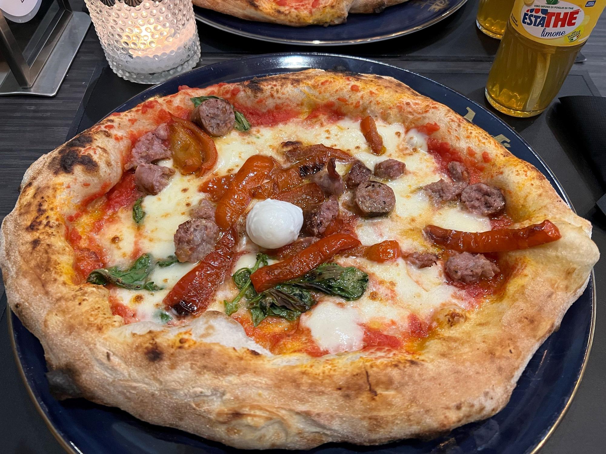 Eine Pizza unseres Jode Lade „Made in Napoli“