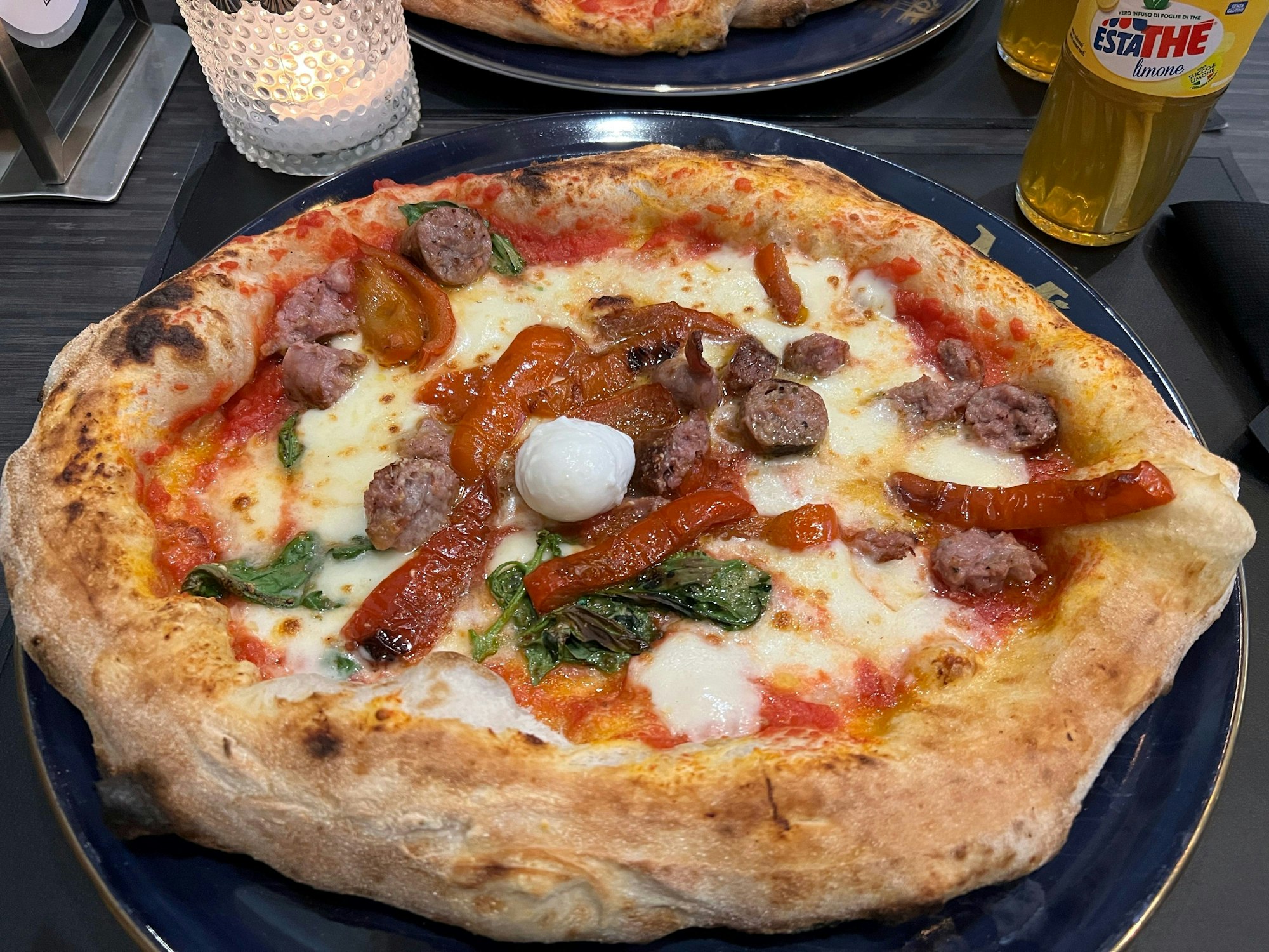 Eine Pizza unseres Jode Lade „Made in Napoli“