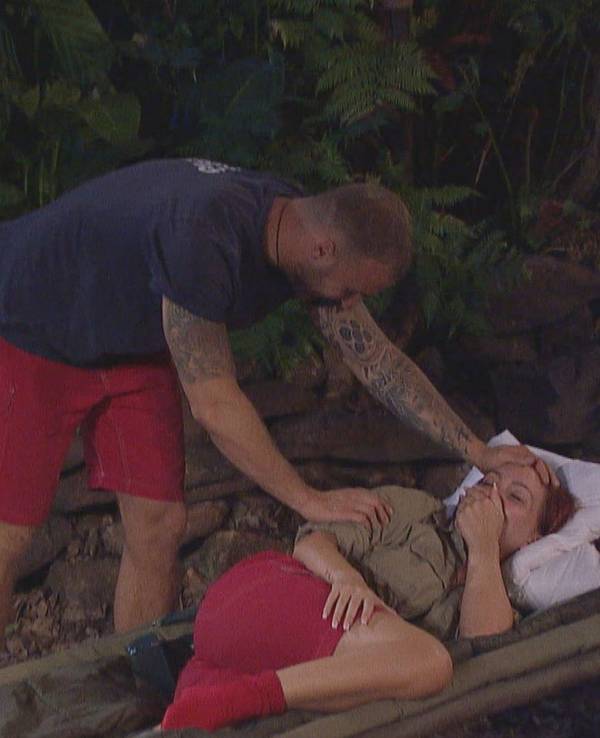 Dschungelcamp 2022: Tara Tabitha und Filip Pavlovic.
Foto: RTL
Nur in direktem Zusammenhang zur Show und mit Verlinkung auf RTL+ verwenden.