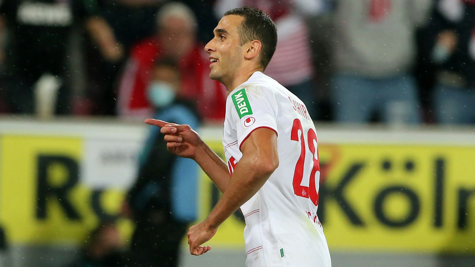 Ellyes Skhiri jubelt für den 1. FC Köln.