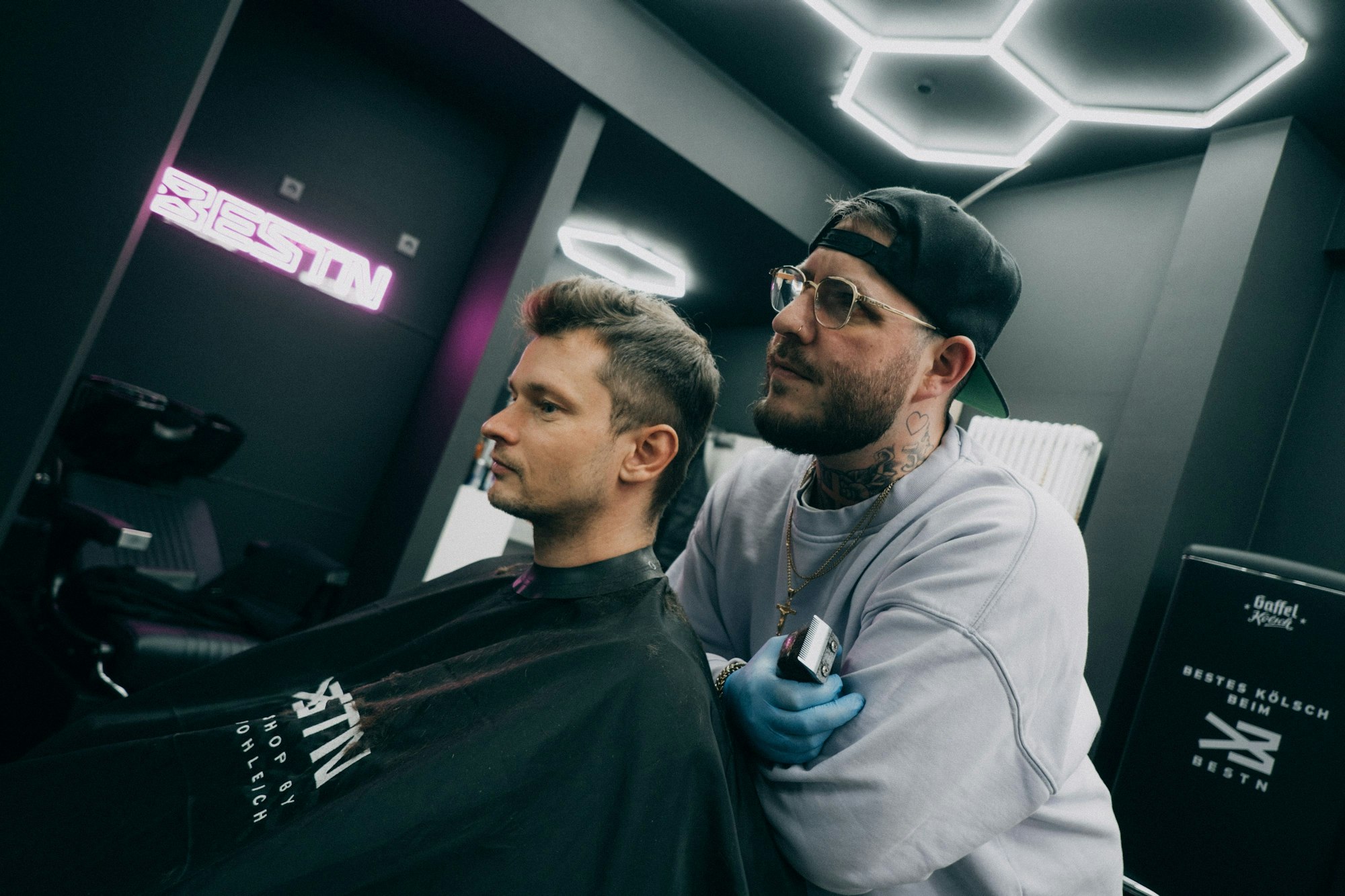 Felix Hohleich nach getaner Arbeit mit Spielerberater Tobias Lempe.
