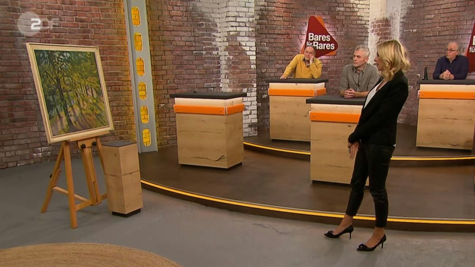 „Bares für Rares“-Händlerin Susanne Steiger in der ZDF-Show vom 27. Januar 2022