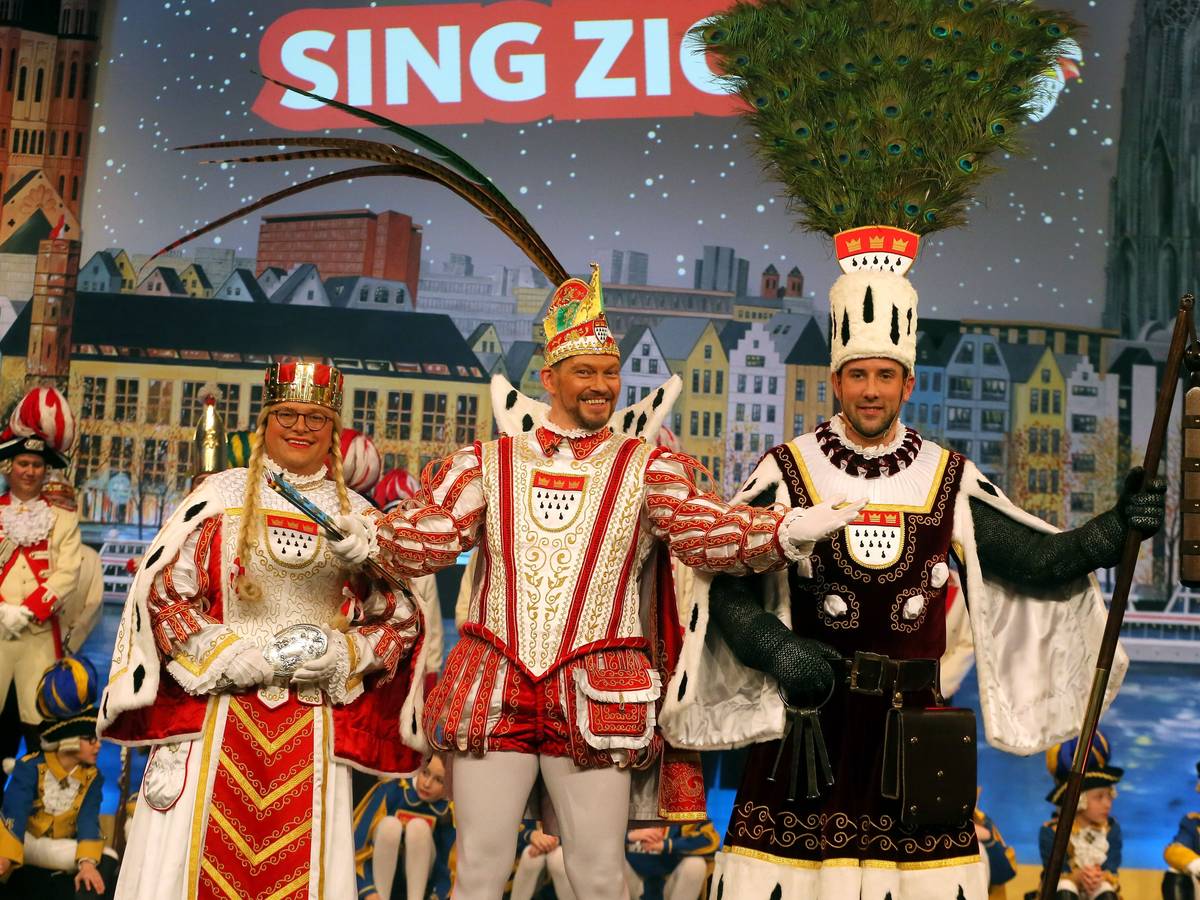 Das Kölner Dreigestirn bei der Proklamation im Gürzenich.