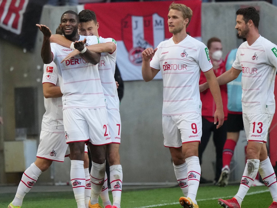 Anthony Modeste jubelt für den 1. FC Köln gegen Bayer Leverkusen.