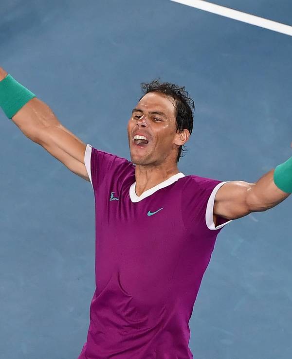 Rafael Nadal jubelt nach seinem Sieg.