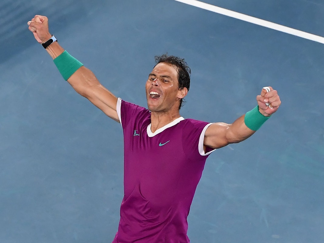 Rafael Nadal jubelt nach seinem Sieg.