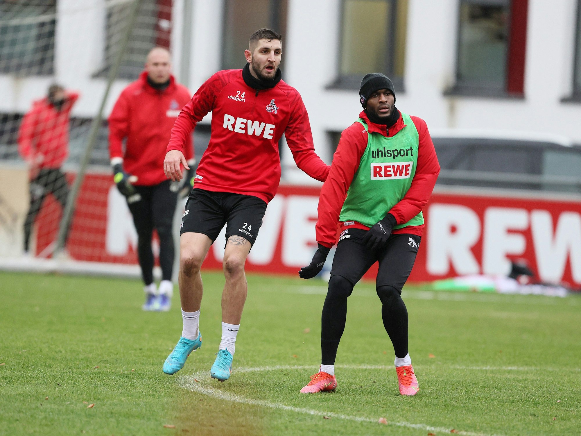 Julian Chabot und Anthony Modeste im Training des 1. FC Köln