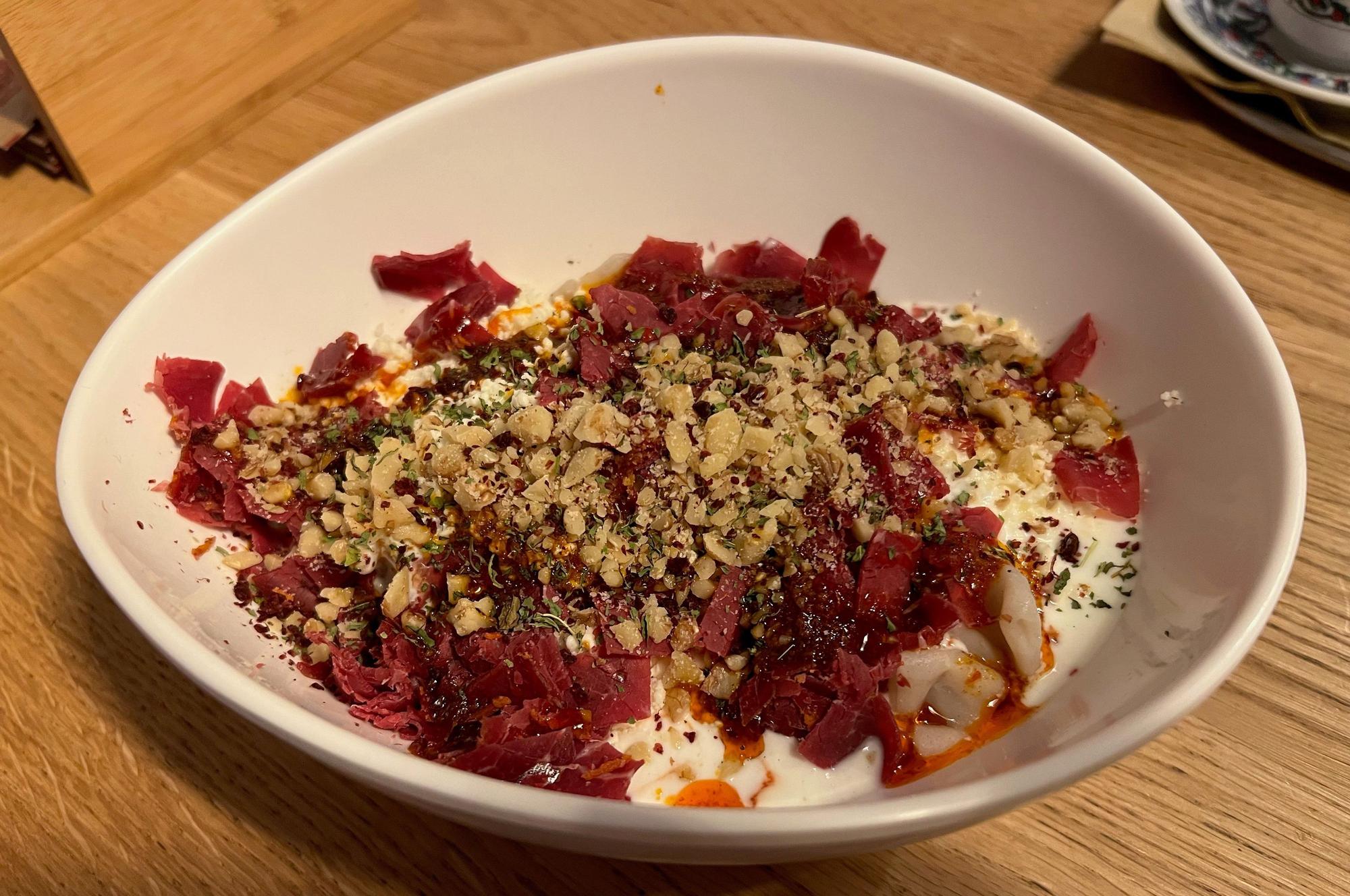 Eine Manti-Bowl im „Lezizel Manti“ Köln