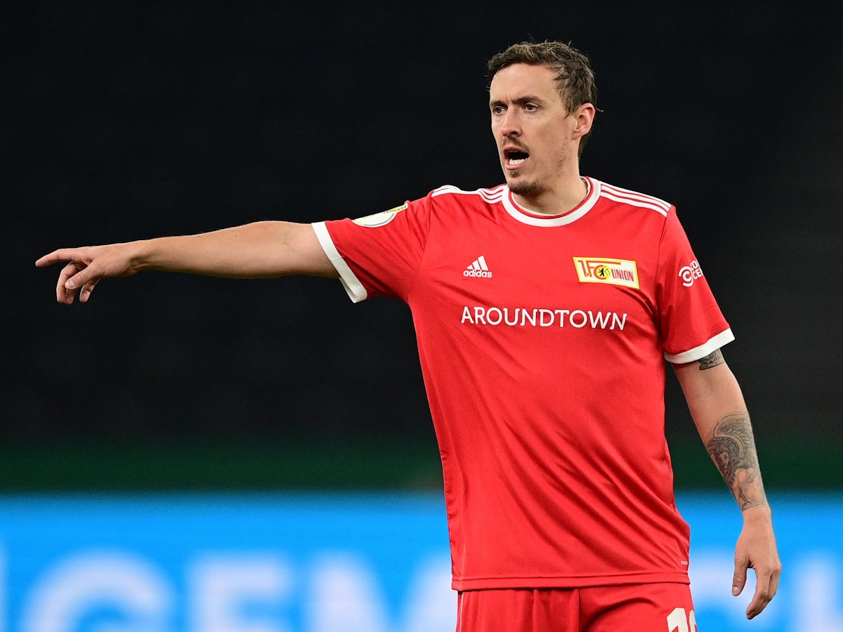 Fußball: DFB-Pokal, Hertha BSC - 1. FC Union Berlin, Achtelfinale, Olympiastadion. Unions Max Kruse gestikuliert.