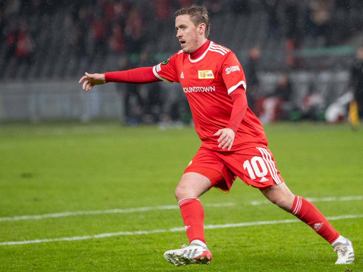 Fußball: UEFA Europa Conference League, 1. FC Union Berlin - Slavia Prag, Gruppenphase, Gruppe E, 6. Spieltag, Olympiastadion. Berlins Max Kruse jubelt nach seinem Treffer zum 1:1.