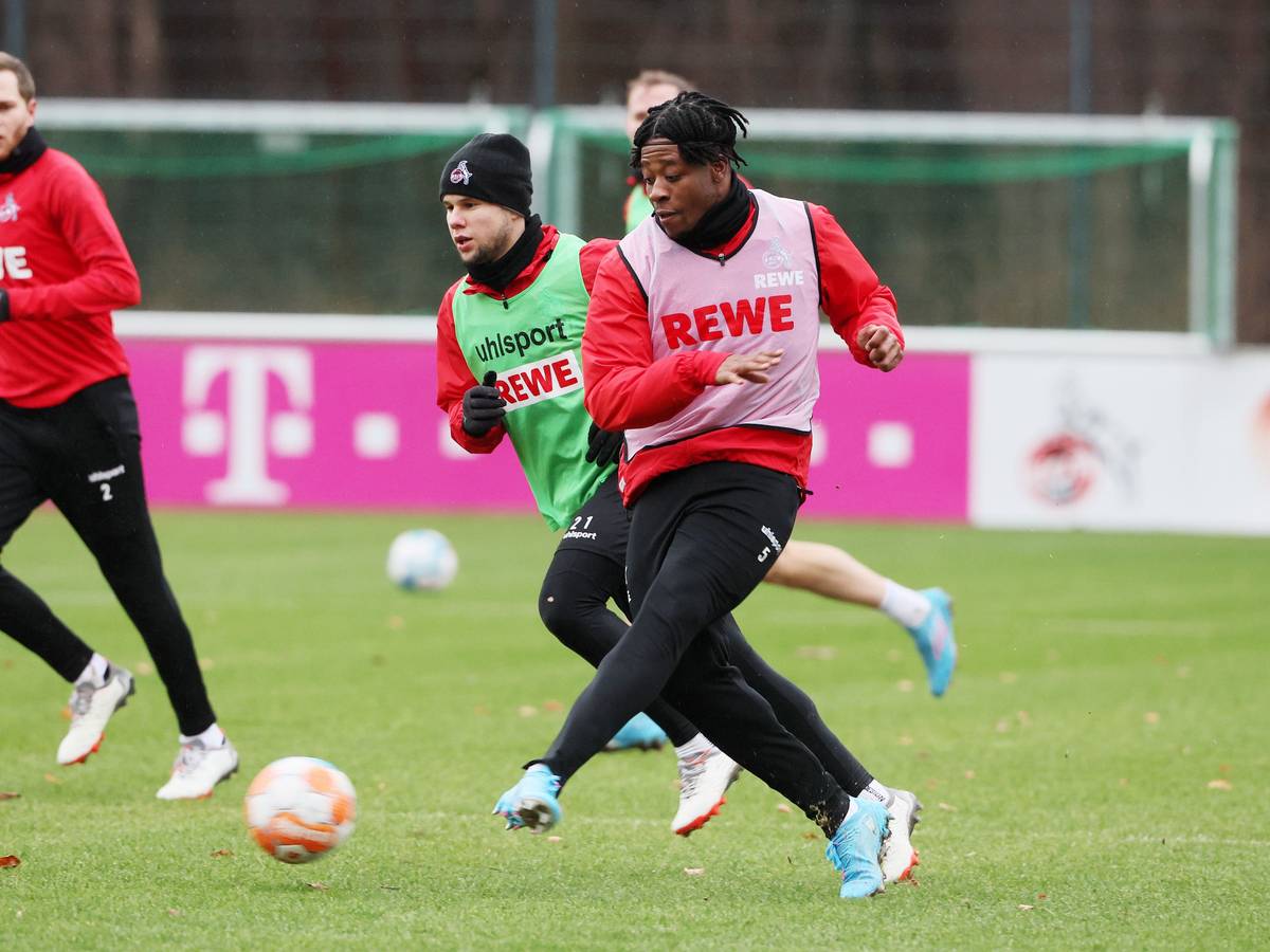 Bright Arrey-Mbi im Training des 1. FC Köln