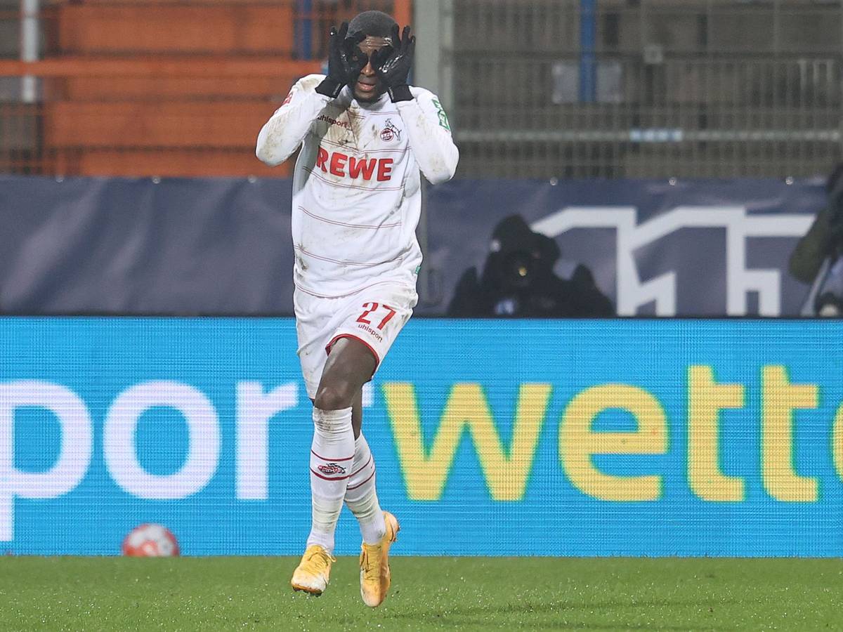 Anthony Modeste bejubelt seinen Treffer zum 2:1 gegen den VfL Bochum für den 1. FC Köln.