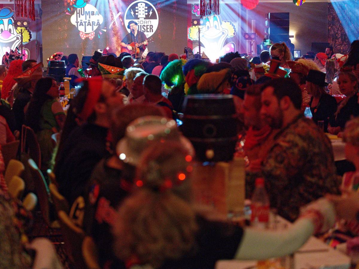 Für den Kölner Karneval (hier ein Foto vom 29. Januar) könnten die Lockerungen allerdings etwas zu spät kommen.