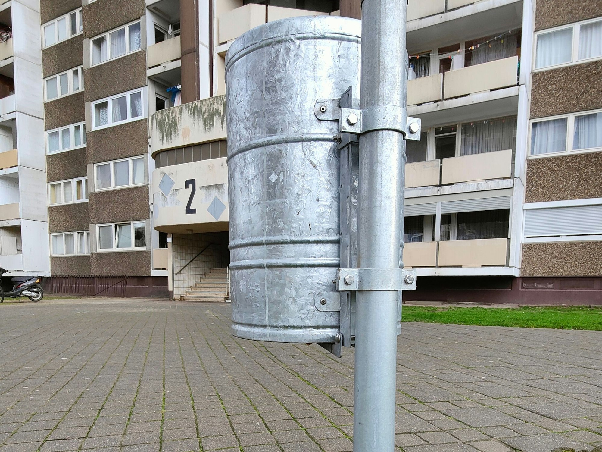 Mülleimer am Kölnberg .