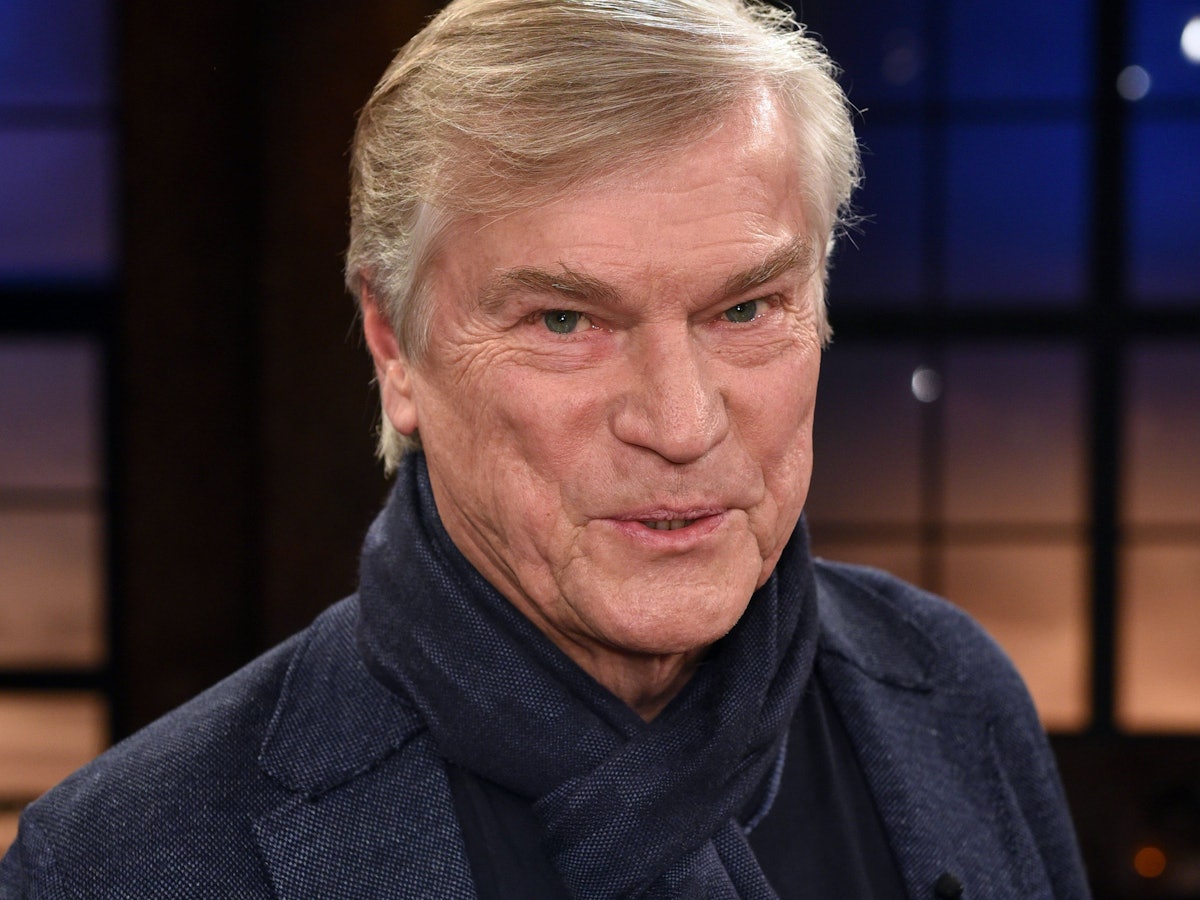 Jochen Busse moderierte zwischen 1996 und 2005 die Comedyshow „7 Tage, 7 Köpfe“.