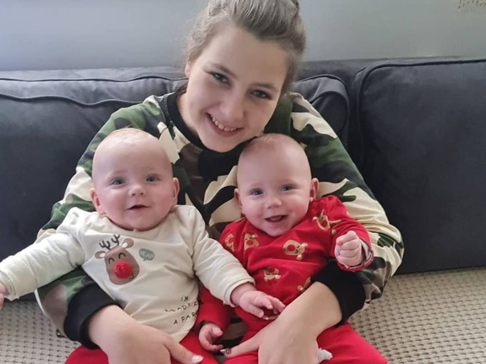 Sarafina Wollny, hier auf einem Instagram-Schnappschuss am 19. Dezember, hält ihre Zwillinge auf dem Arm.