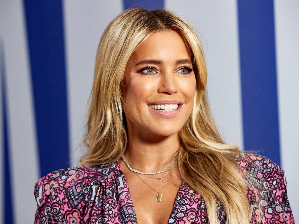 Die Moderatorin Sylvie Meis lächelt während einer Presse-Vorstellung ihrer vierten Brillen-Kollektion.