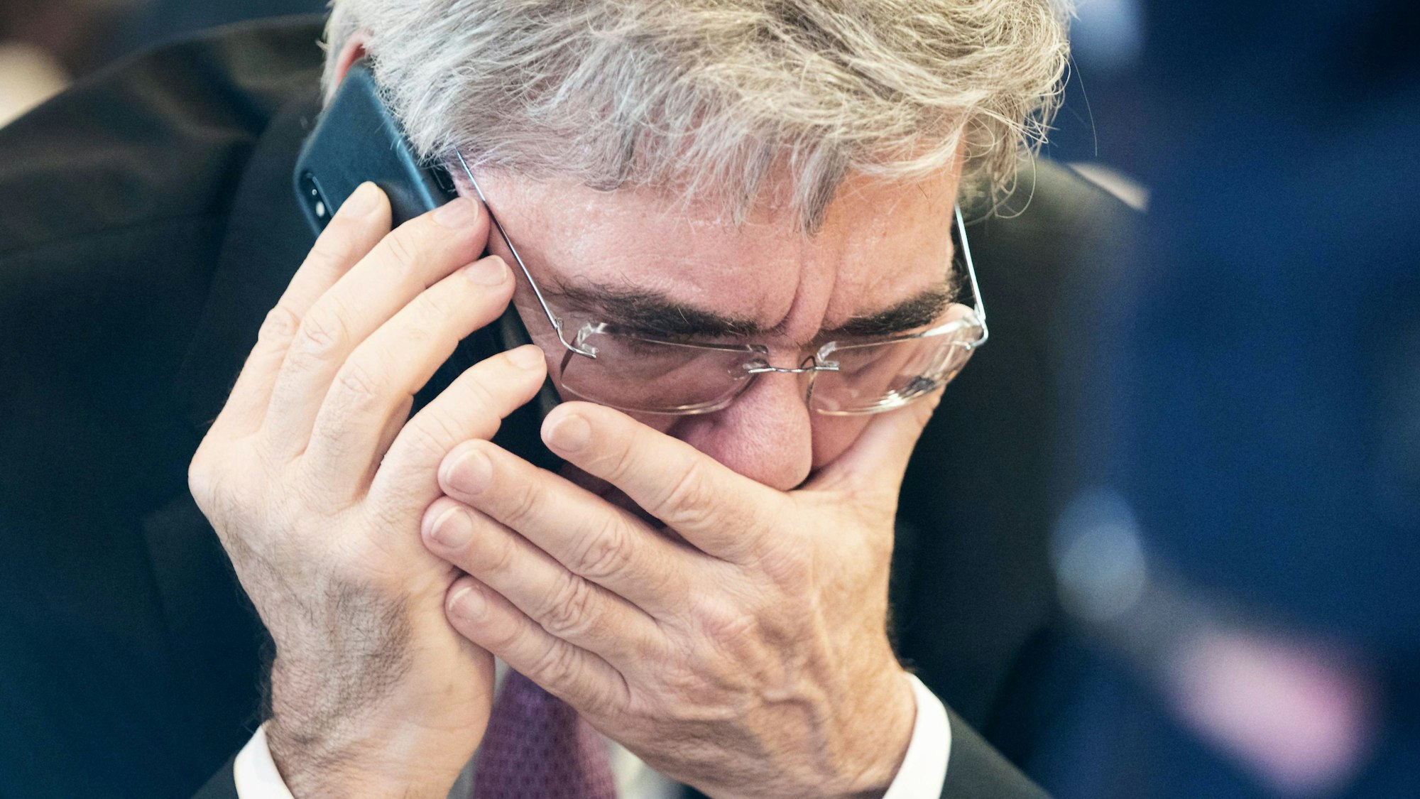 Ex-Siemens-Chef Joe Kaeser (hier 2020 in seiner damaligen Rolle als Vorstandsvorsitzender der Siemens AG am Rande des Wirtschaftsforums) macht sich mit einem Tweet zur Lachnummer im Netz.