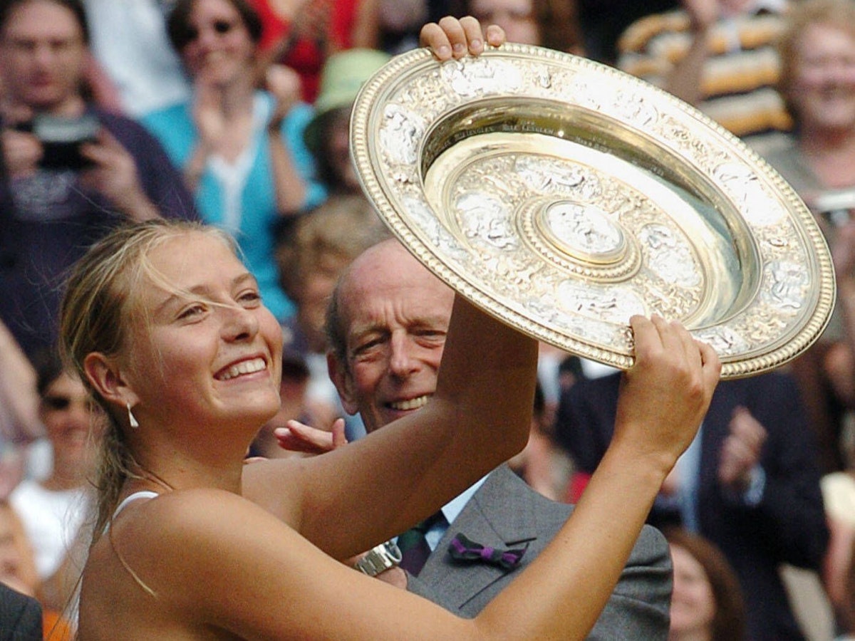 Maria Sharapova feiert den Sieg in Wimbledon.