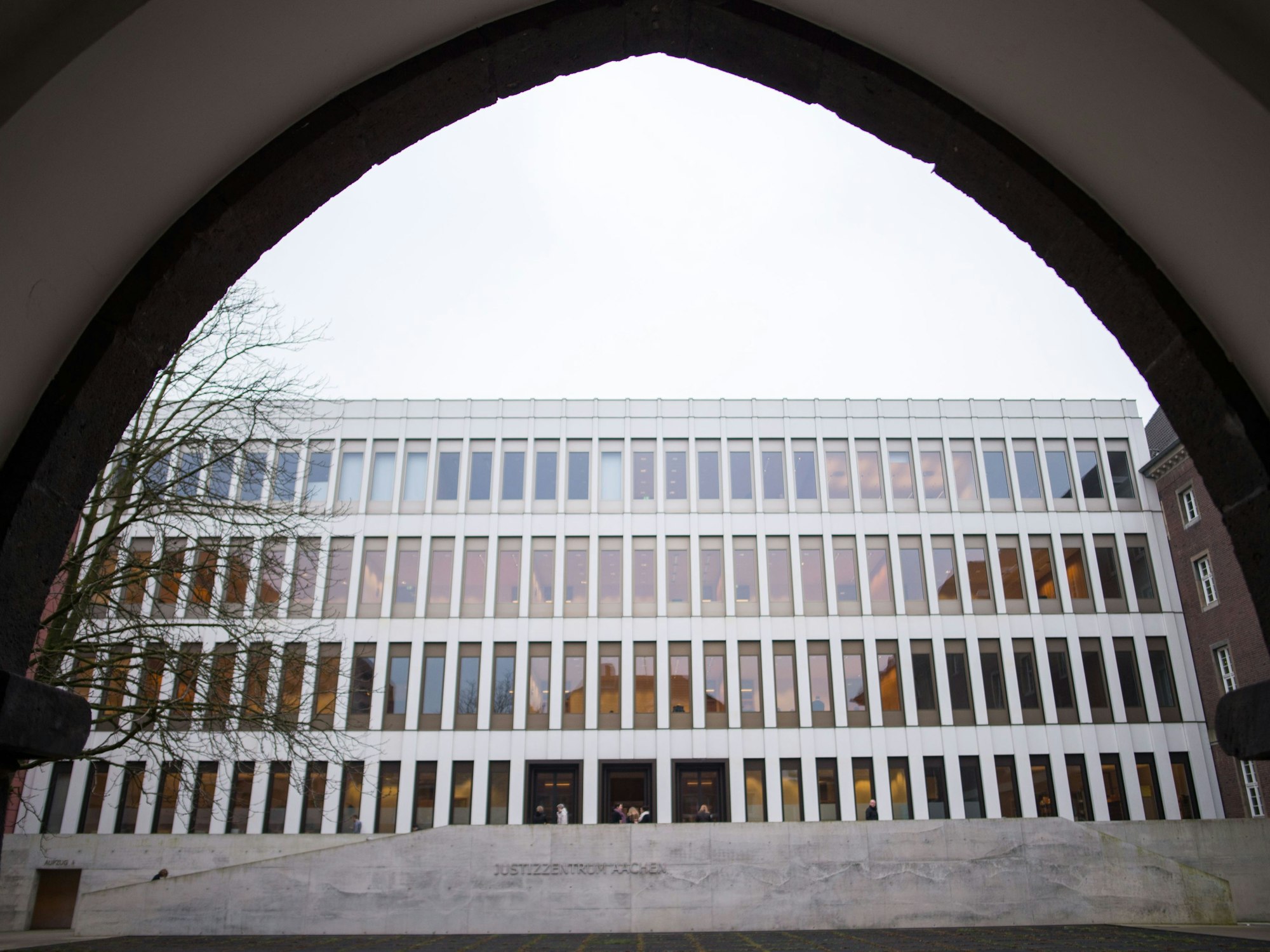 Das Justizzentrum Aachen mit dem Amts- und Landgericht.