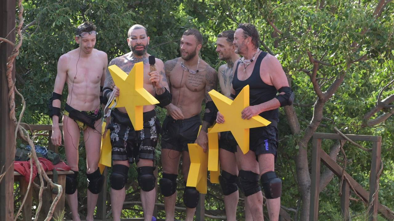 Das Foto zeigt die Dschungelcamp-Stars Manuel Flickinger, Harald Glööckler, Filip Pavlovic, Eric Stehfest und Peter Althof.