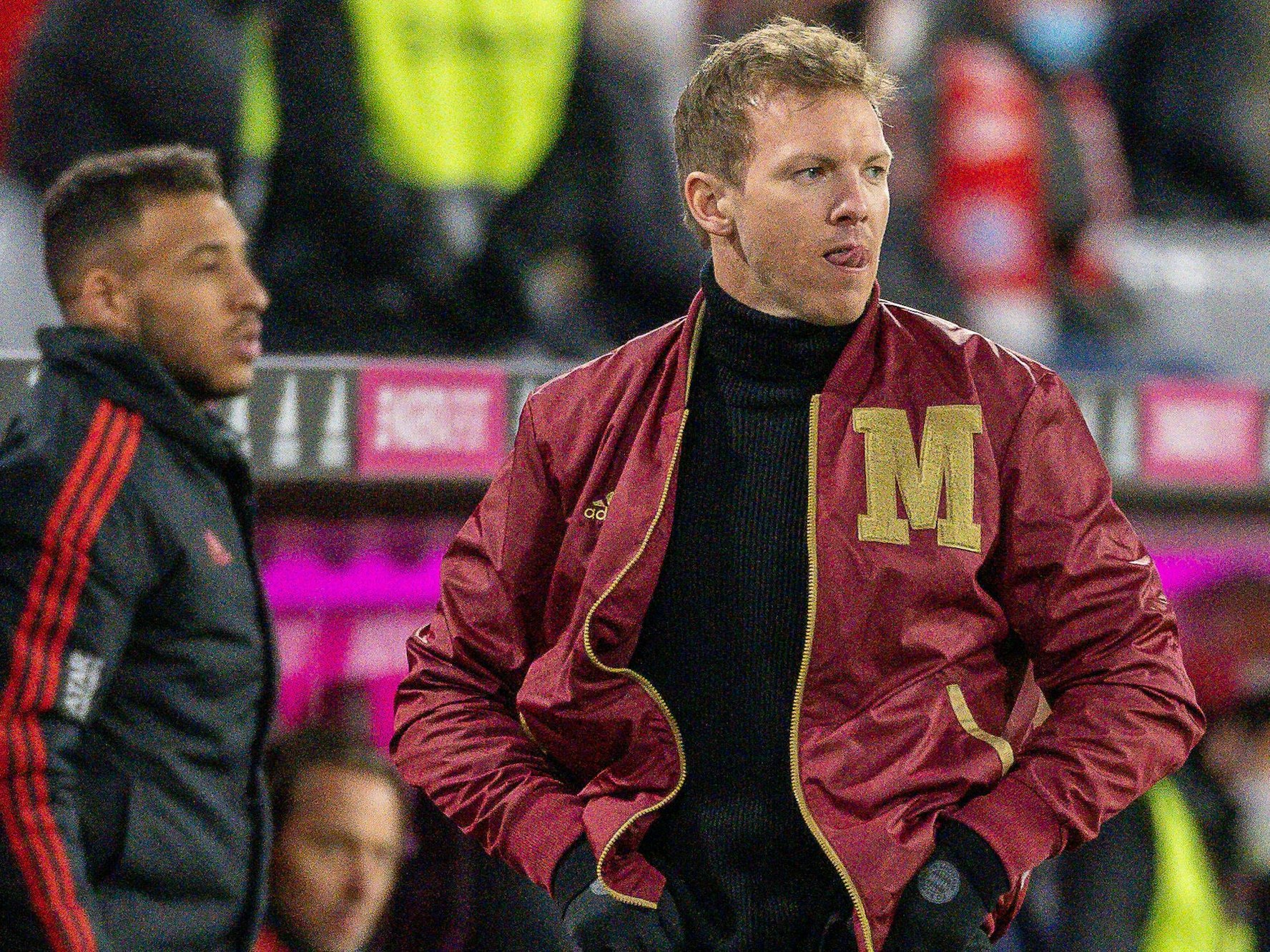 Julian Nagelsmann steht an der Trainerbank des FC Bayern München.