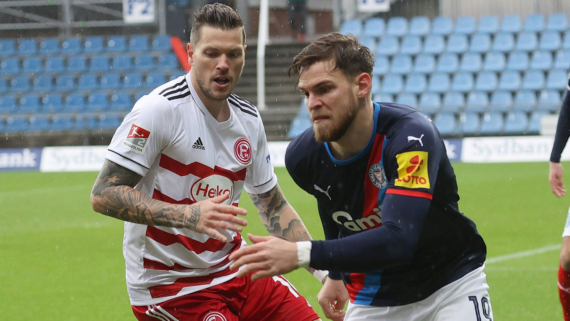 Daniel Ginczek Fortuna Duesseldorf, Simon Lorenz Holstein Kiel DFL REGULATIONS PROHIBIT ANY USE OF PHOTOGRAPHS AS IMAGE SEQUENCES AND/OR QUASI-VIDEO. *** Daniel Ginczek Fortuna Duesseldorf , Simon Lorenz Holstein Kiel DFL REGULATIONS PROHIBIT ANY USE OF PHOTOGRAPHS AS IMAGE SEQUENCES AND OR QUASI VIDEO