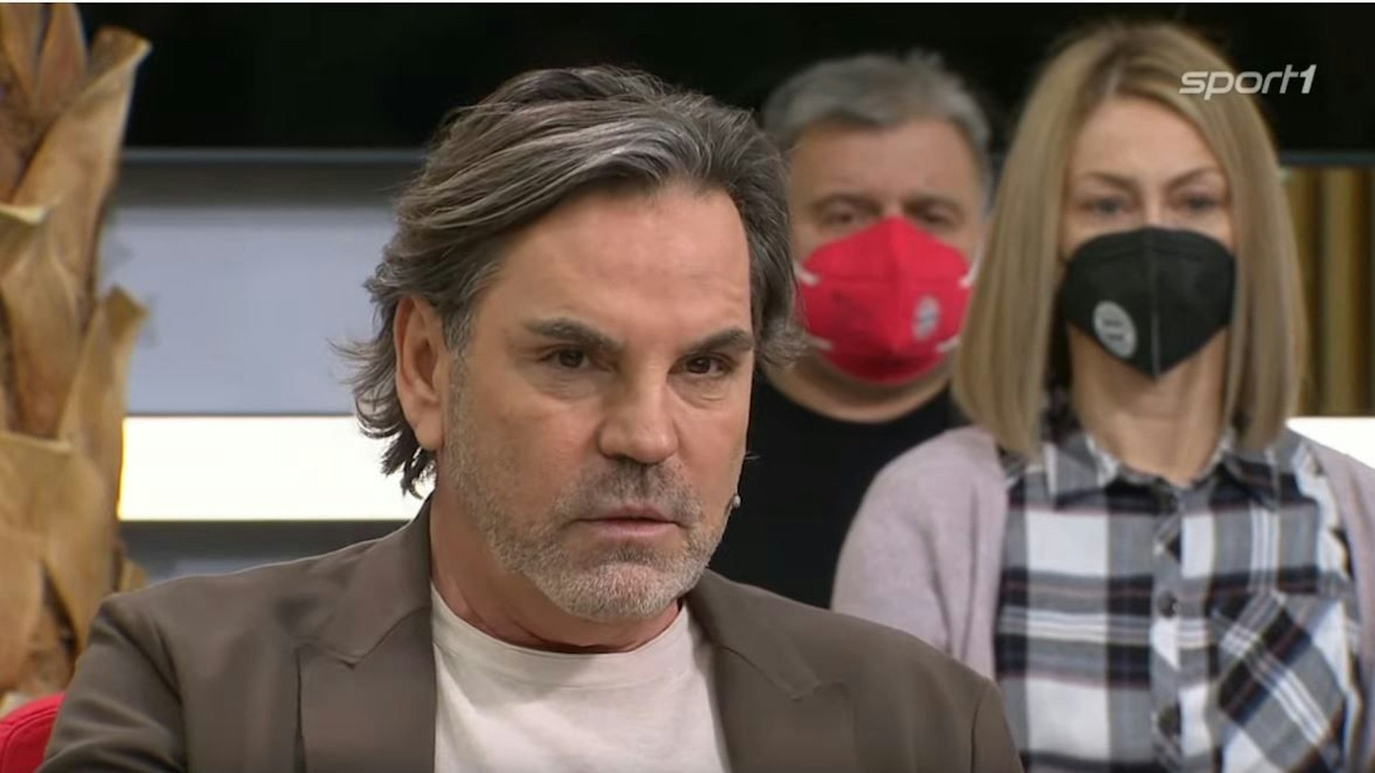 Volker Struth am Sonntag den 6. Februar 2022 im Februar im Sport1-Doppelpass. Screenshot aufgenommen vom Youtube-Livestream.