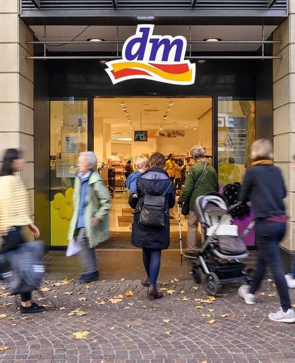Rückruf aktuell: Die Knabbereien wurden bei dm (hier ein Symbolfoto von 2019) und bei Alnatura verkauft.