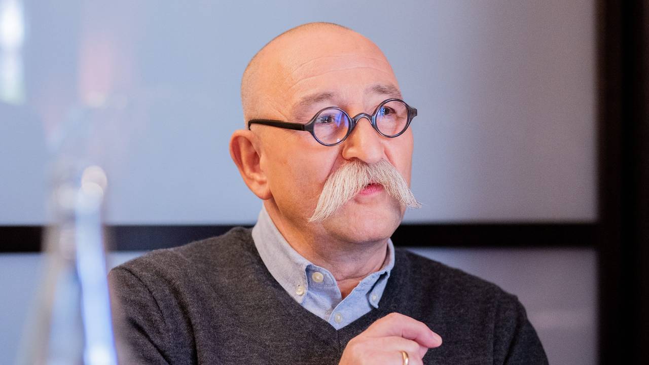 Das Foto zeigt den Moderator Horst Lichter auf einem Foto im Savoy Hotel in Köln im April 2021.