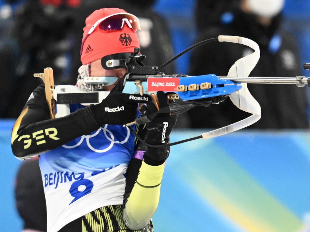 Denise Herrmann am Schießstand bei Olympia.
