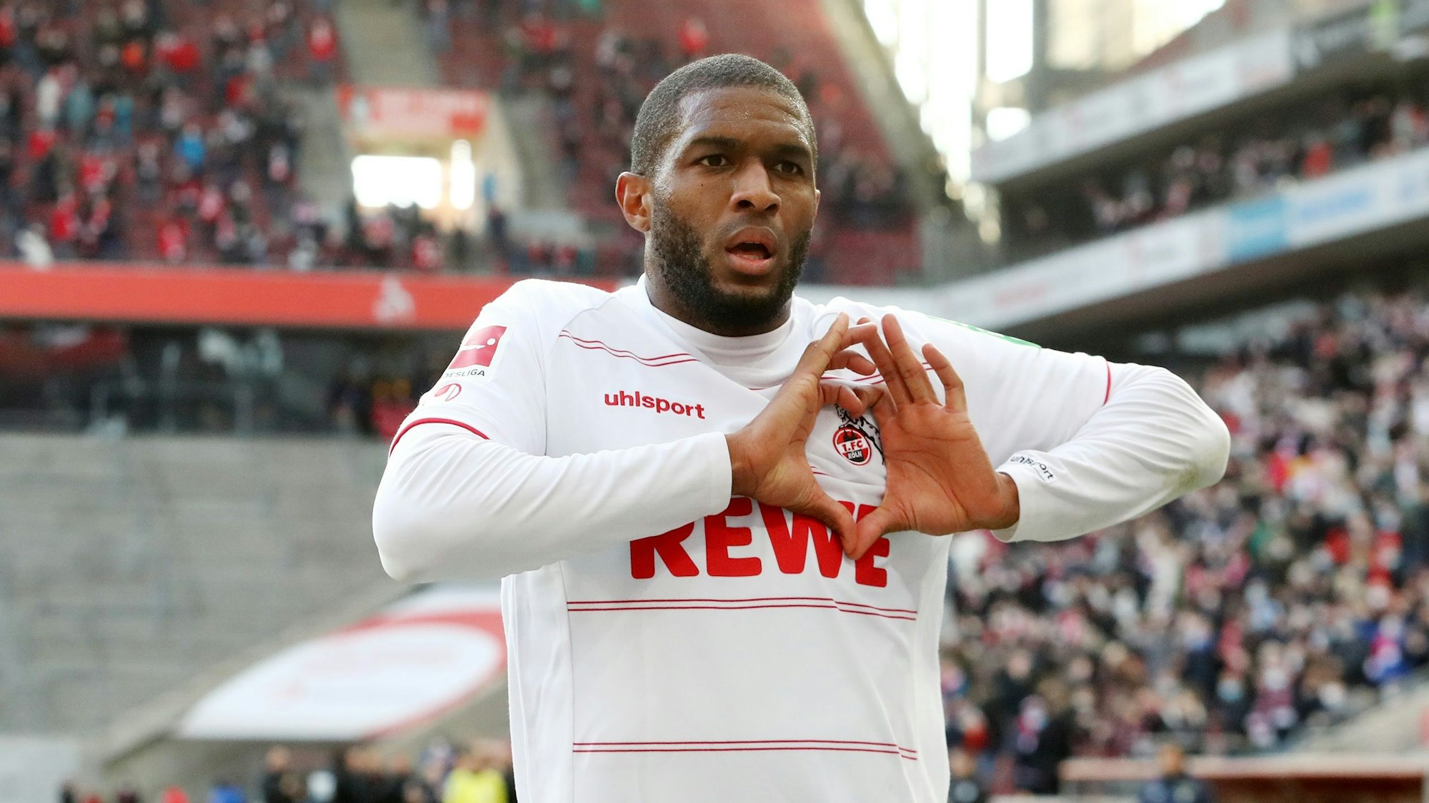 Anthony Modeste bejubelt gegen den SC Freiburg am 5. Februar 2022 den Siegtreffer