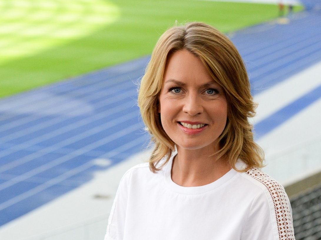 Jessy Wellmer: Die Sportschau-Moderatorin berichtet auch über Olympia 2022. Unser Bild zeigt sie 2017 in Berlin.