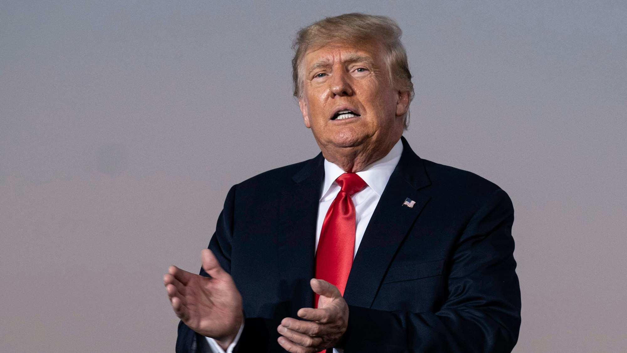 Der ehemalige Präsident Donald Trump (hier im September 2021 vor einer Rede in Georgia) wütet gegen Kanzler Olaf Scholz, nachdem dieser das Weiße Haus besuchte.