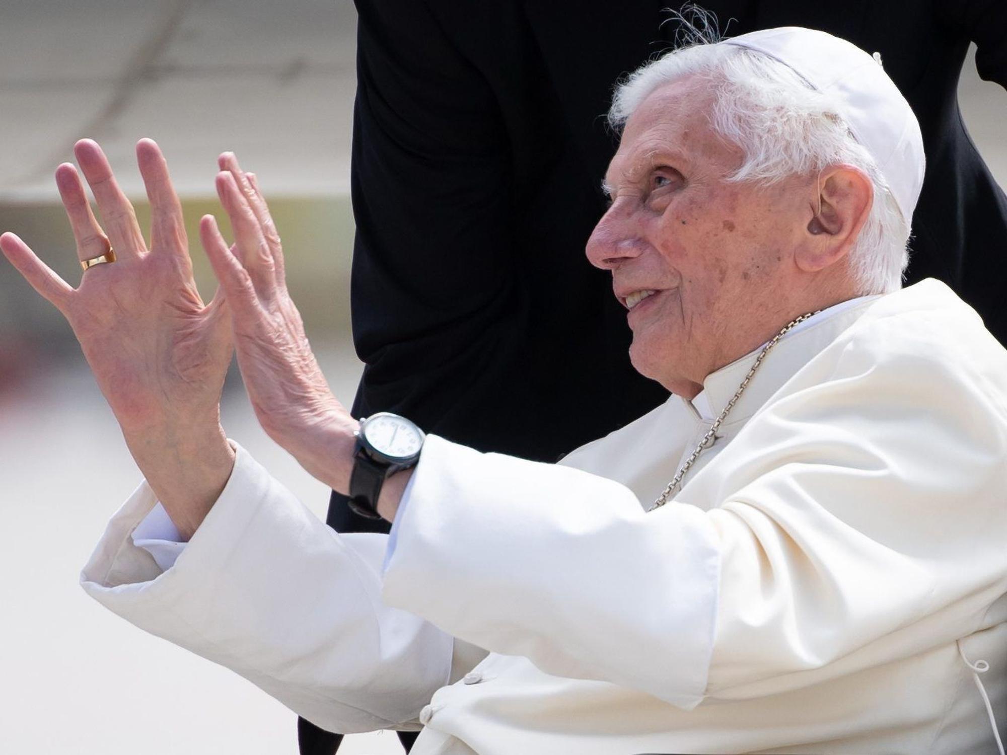 Papst Benedikt XVI. bittet Missbrauchsopfer um Entschuldigung. Hier ein Foto vom 22. Juni 2020, aufgenommen in Freising (Bayern).