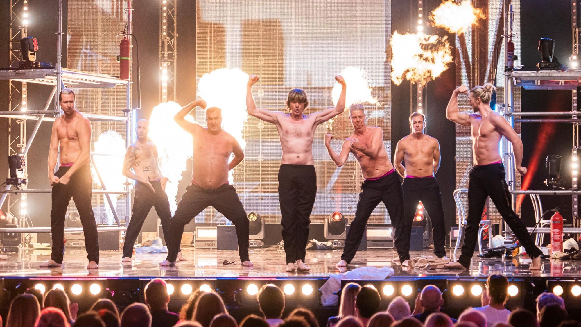 Showtime of my Life - Stars gegen Krebs
V.l.: Pascal Hens, Oli Petszokat, Michael Roth, Mickie Krause, Heiko Wasser, Jan Sosniok, Kim Tränka