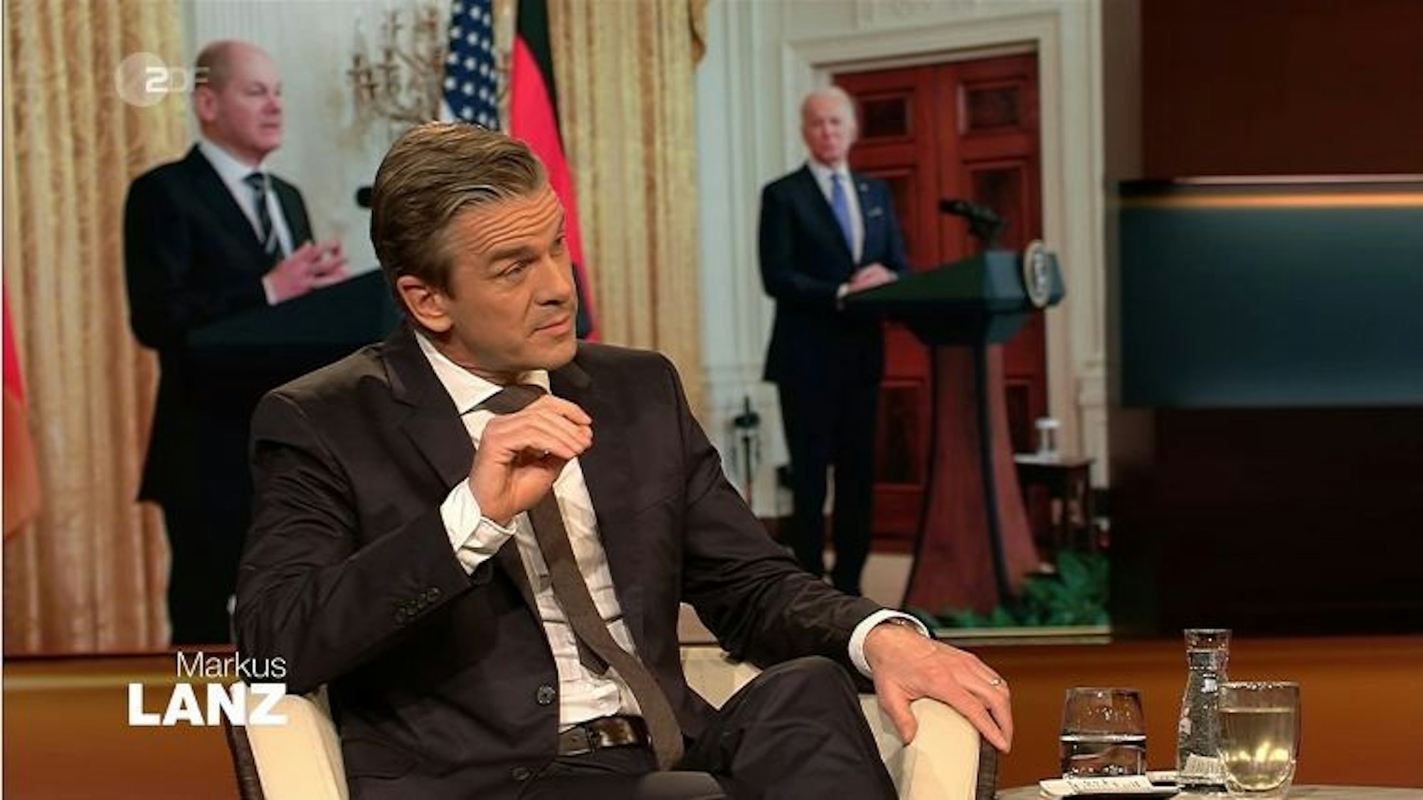 „Wir sollten uns jetzt nicht gegenseitig Märchen erzählen“, entgegnete Markus Lanz nach wenigen Sendeminuten.