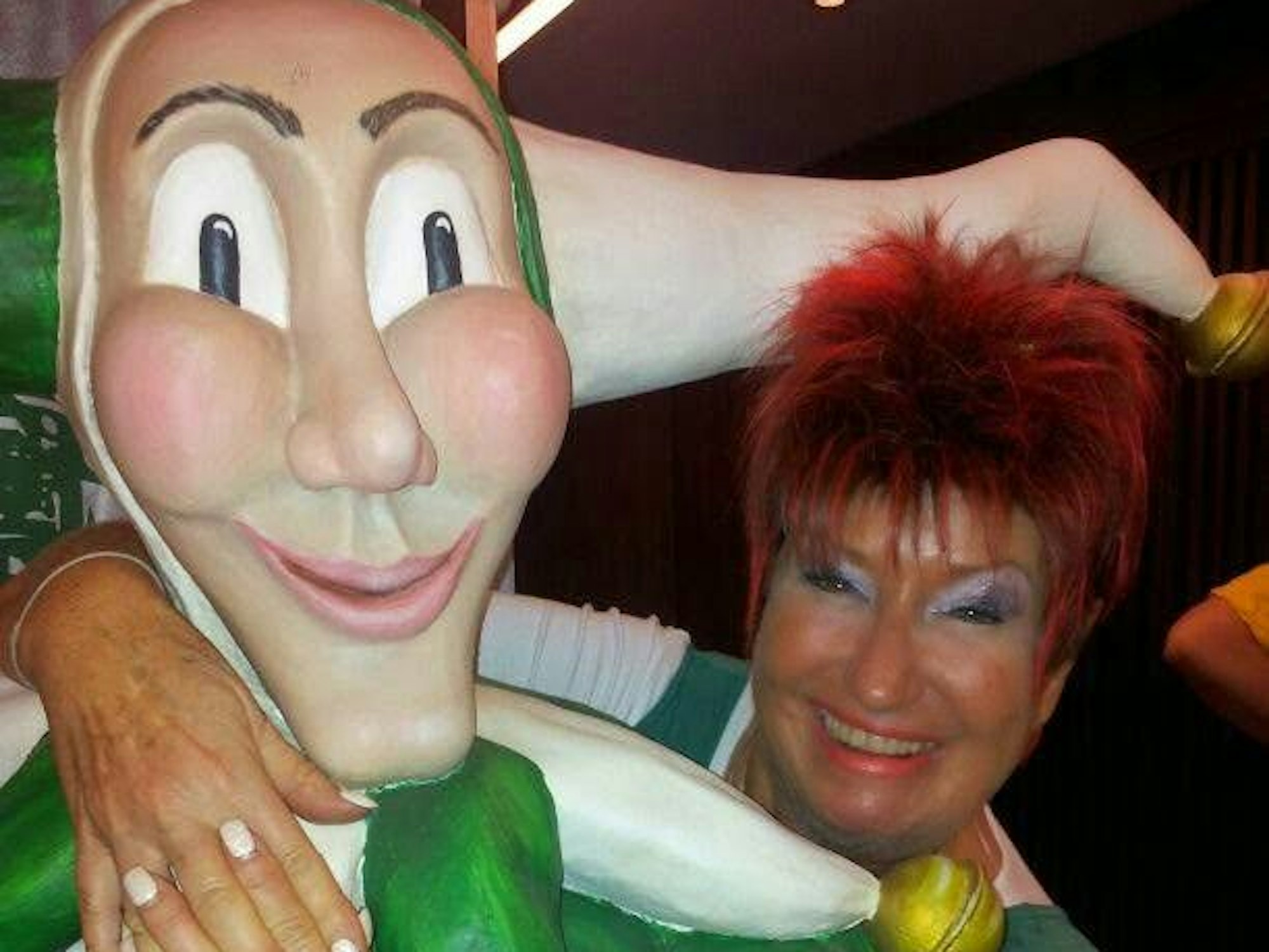 Marita Köllner mit Harry von den Närrischen Insulanern.