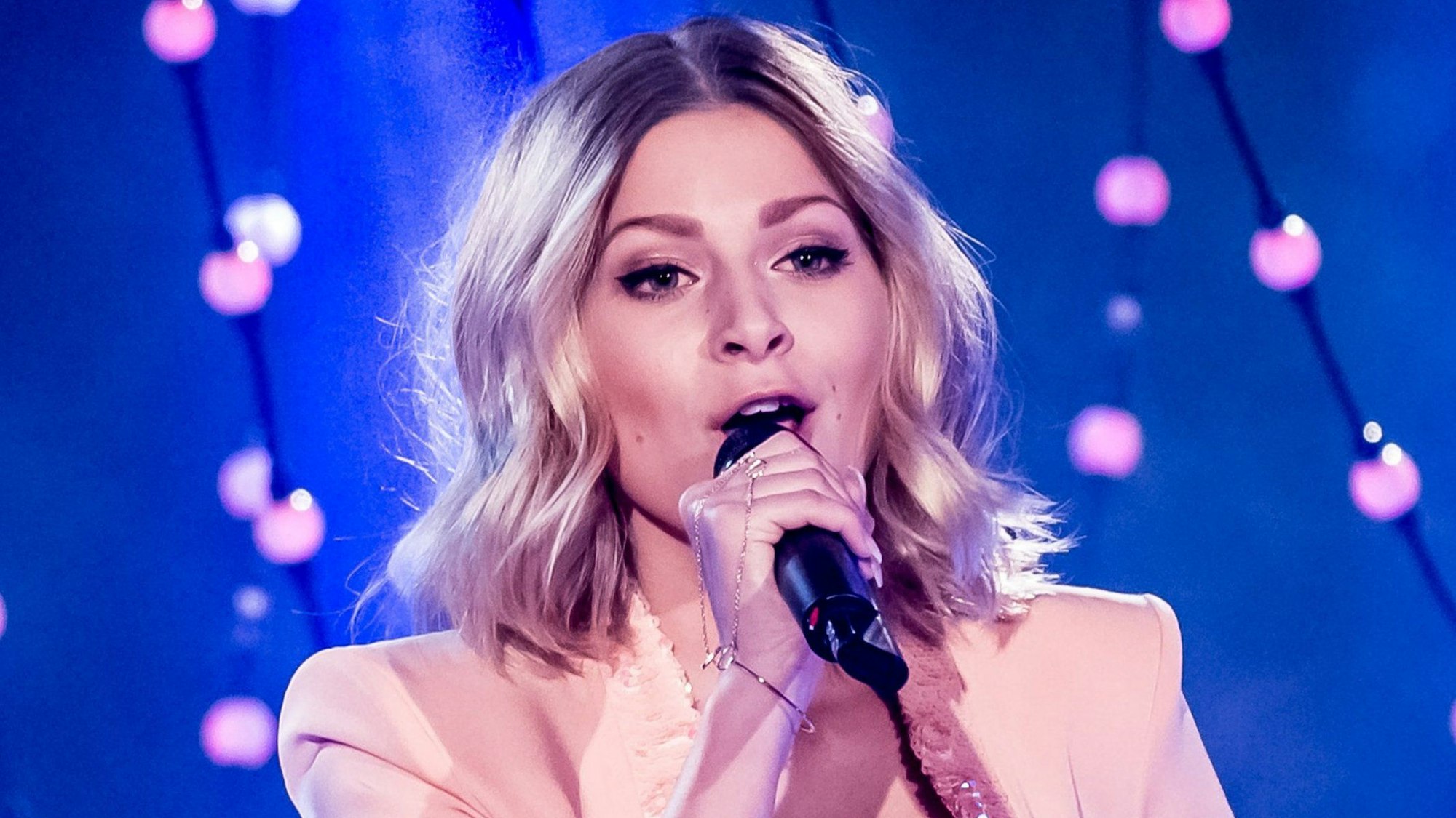 Ist Marie Reim neu verliebt? Unser Archivfoto zeigt die Schalgersängerin bei einem Auftritt am 10. Oktober 2015 in der ARD-Livesendung „150 Jahre Schlager - Das große Fest zum Jubiläum“.