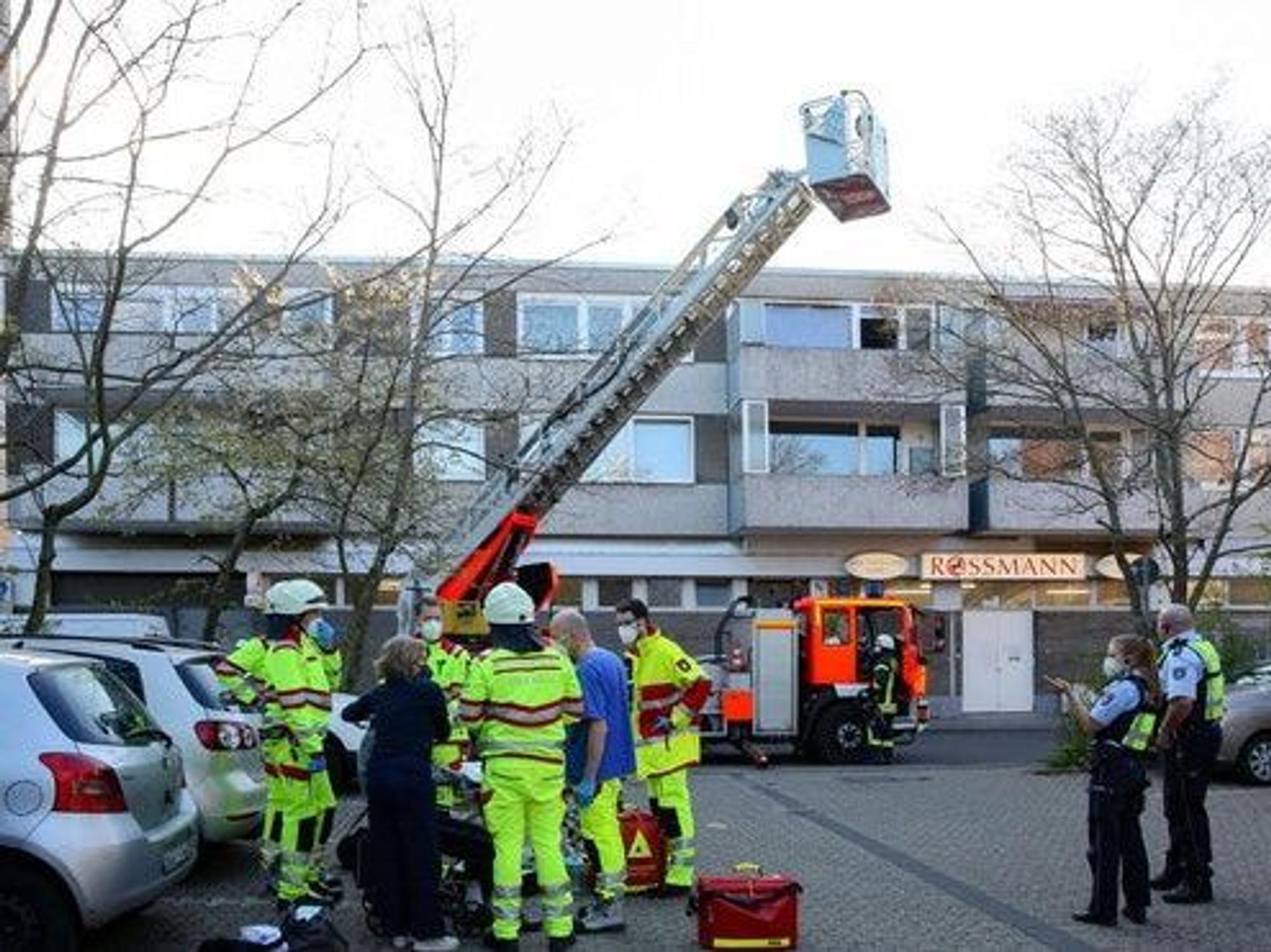 Feuerwehreinsatz am Haus.
