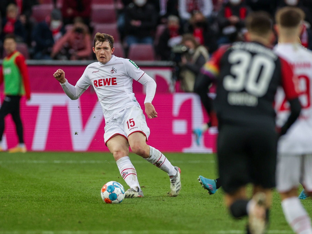 Luca Kilian spielt für den 1. FC Köln gegen den SC Freiburg.