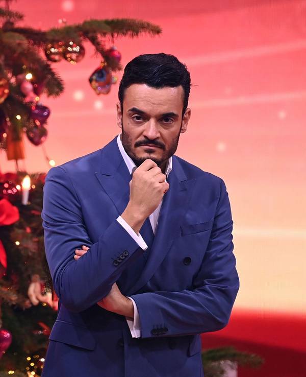 Musiker Giovanni Zarrella steht bei der TV-Spendengala „Ein Herz für Kinder“ auf der Bühne.