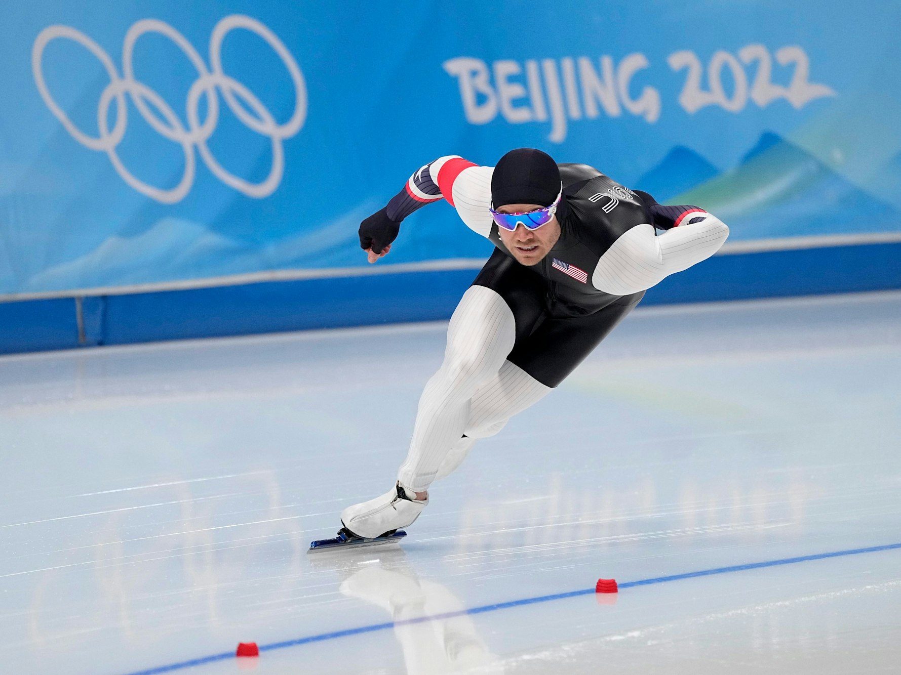 Joey Mantia aus den Vereinigten Staaten beim Eisschnelllauf.
