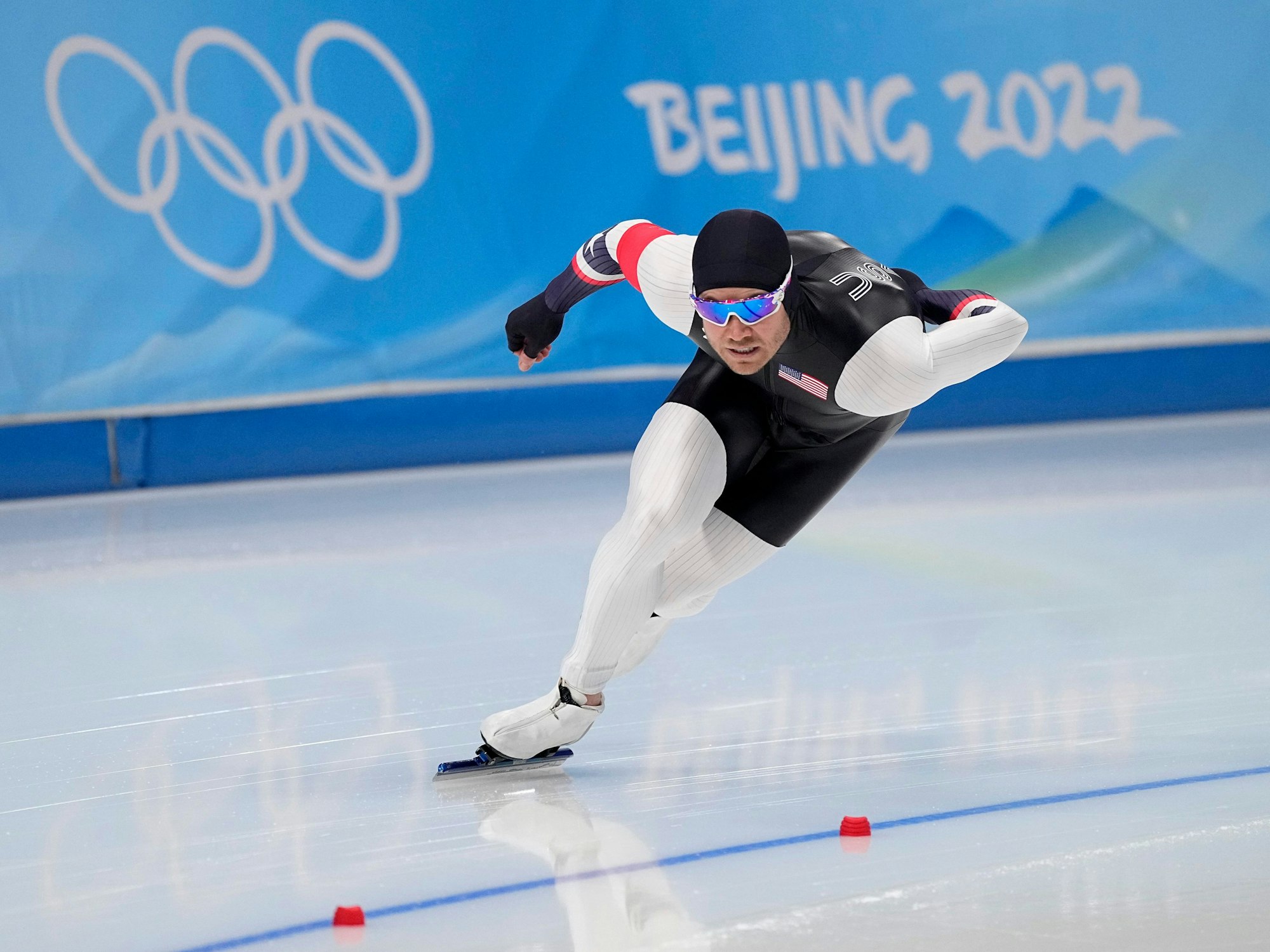 Joey Mantia aus den Vereinigten Staaten beim Eisschnelllauf.